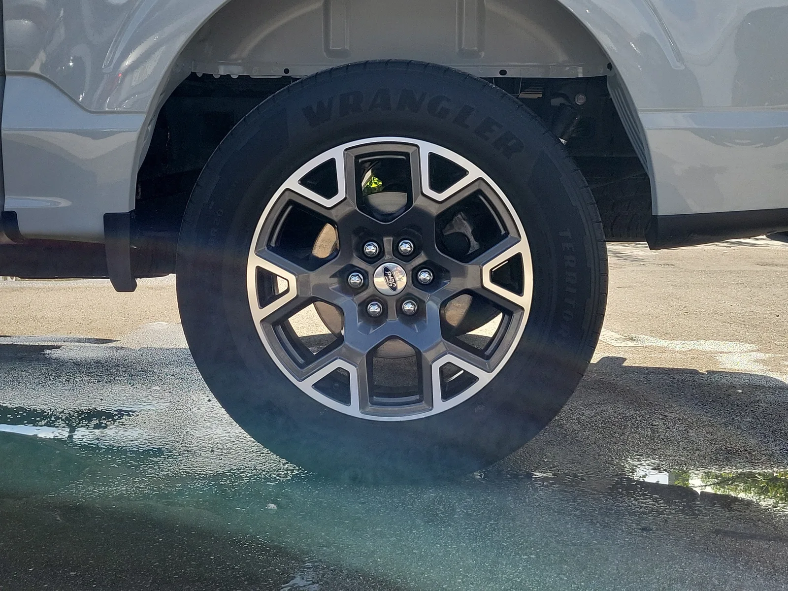 2024 Ford F-150 STX photo 28