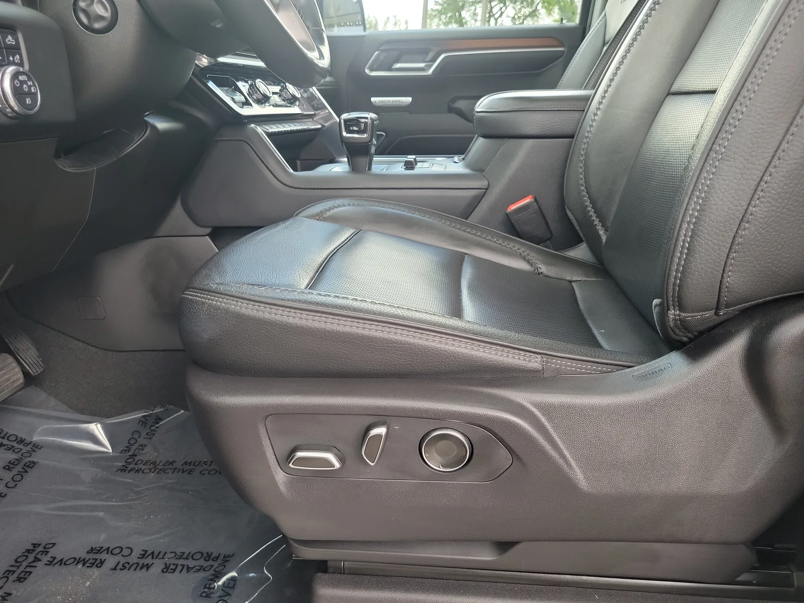 2024 GMC Sierra 1500 Denali photo 14