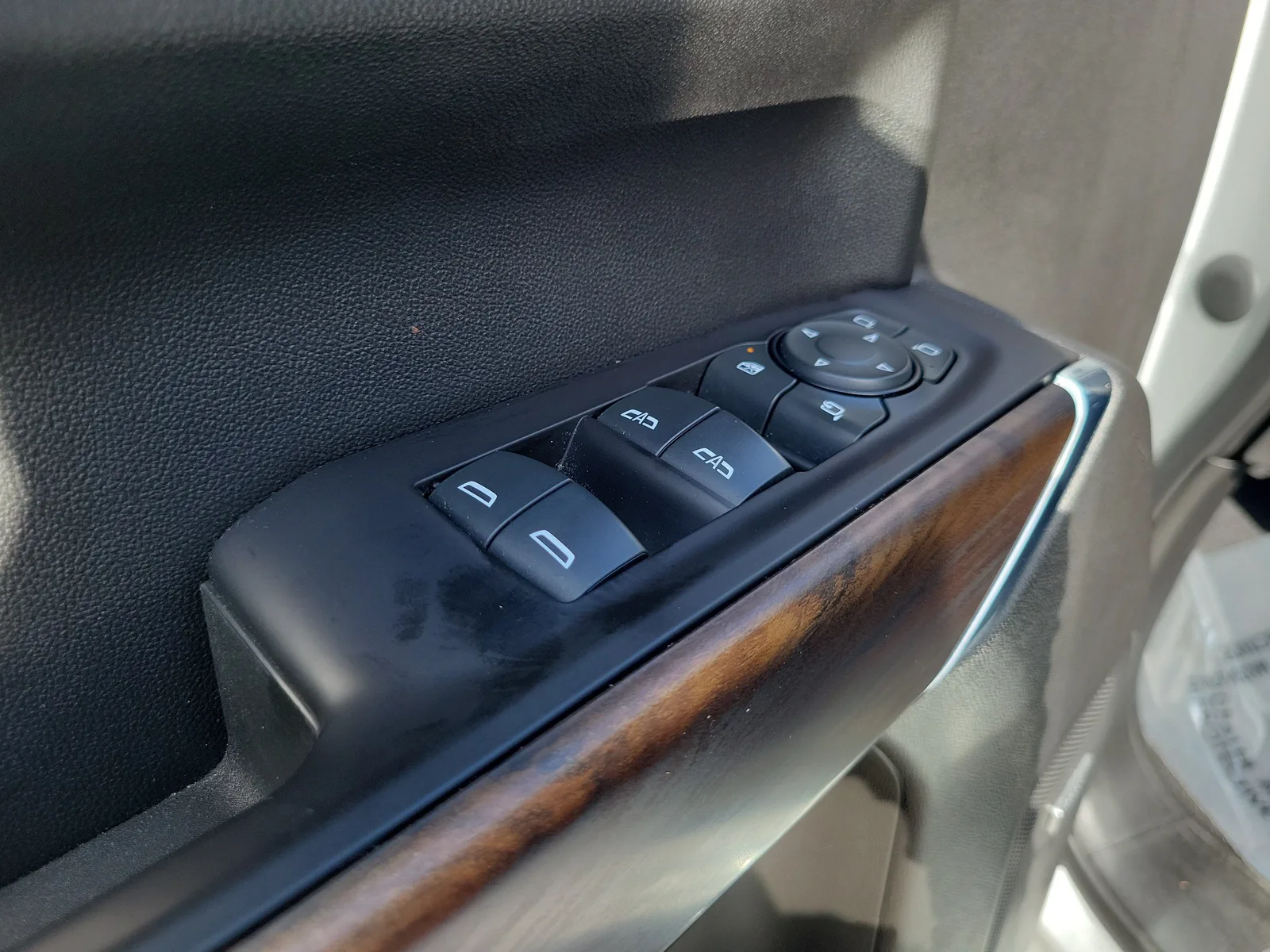 2020 GMC Sierra 1500 SLT photo 23