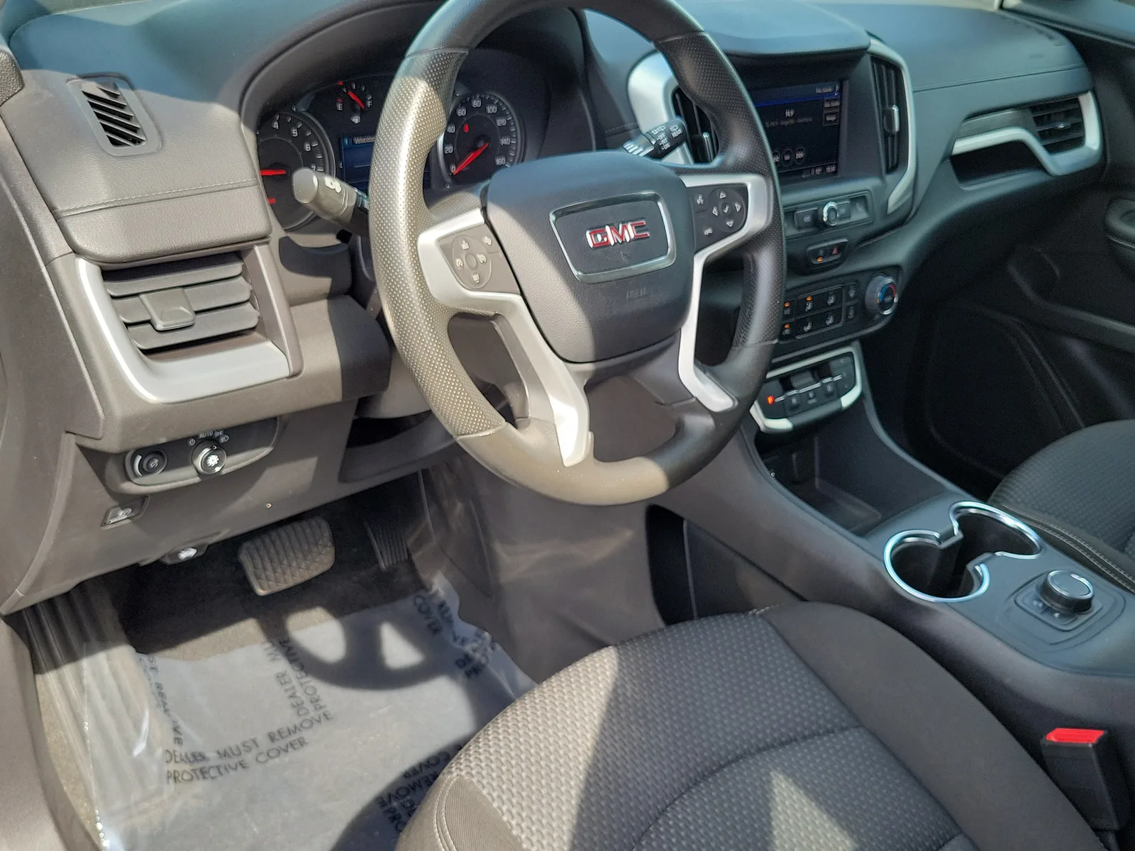 2024 GMC Terrain SLE photo 20