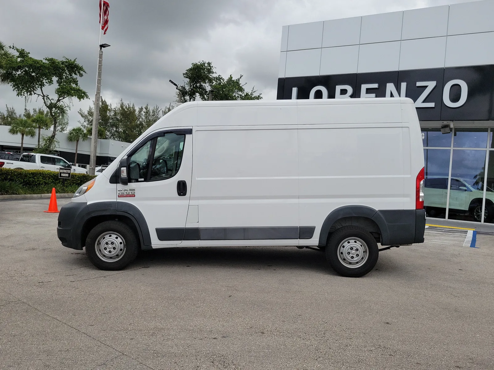 2017 RAM ProMaster Cargo Van NA photo 8