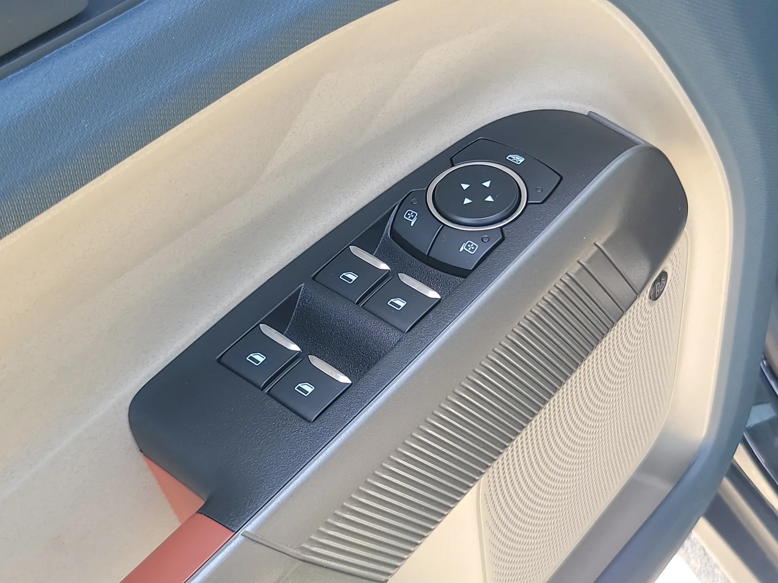 2025 Ford Maverick LARIAT 4WD photo 27