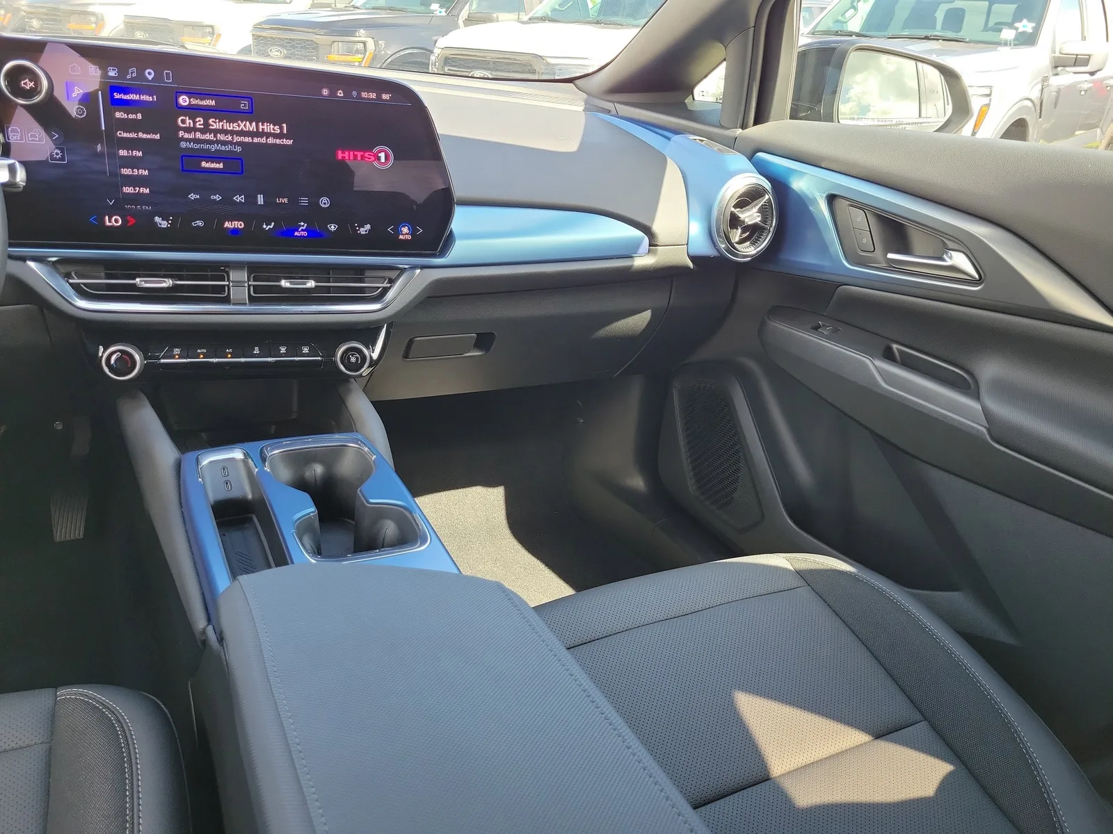 2026 Chevrolet Equinox EV LT2 w/PDE photo 24