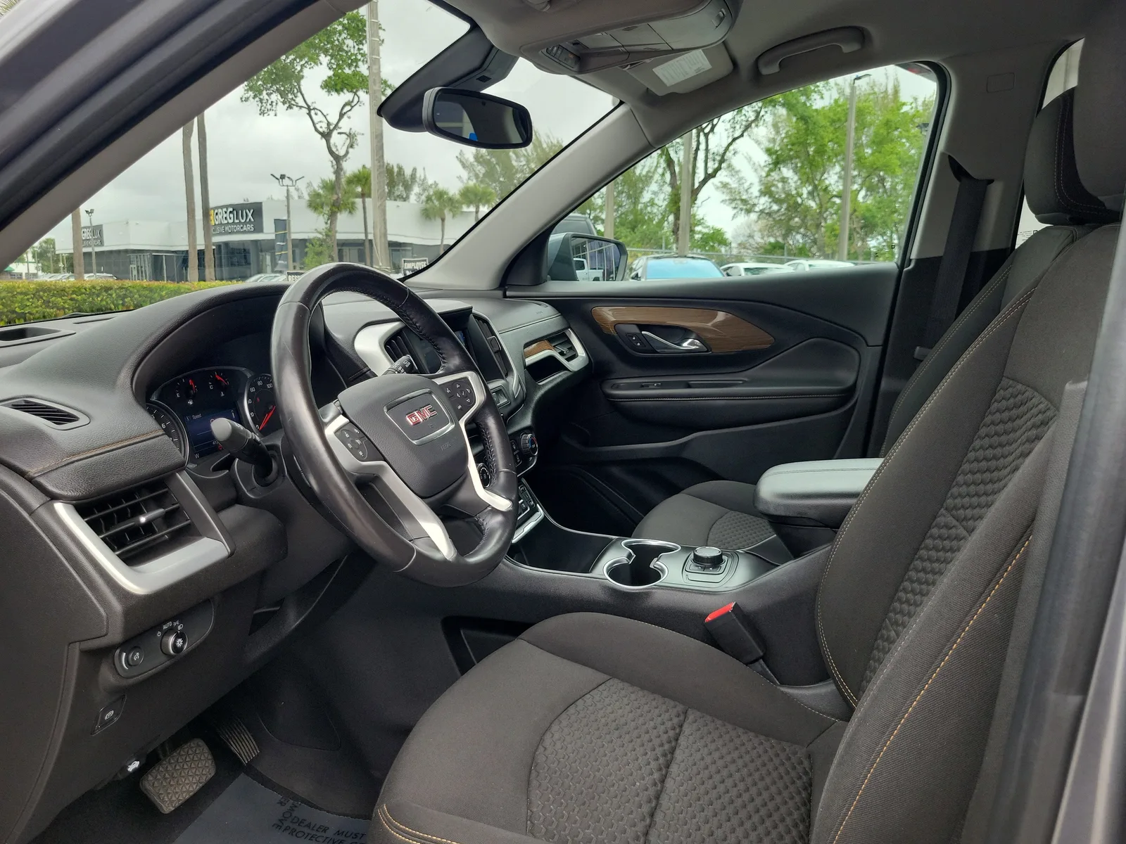 2020 GMC Terrain SLE photo 11