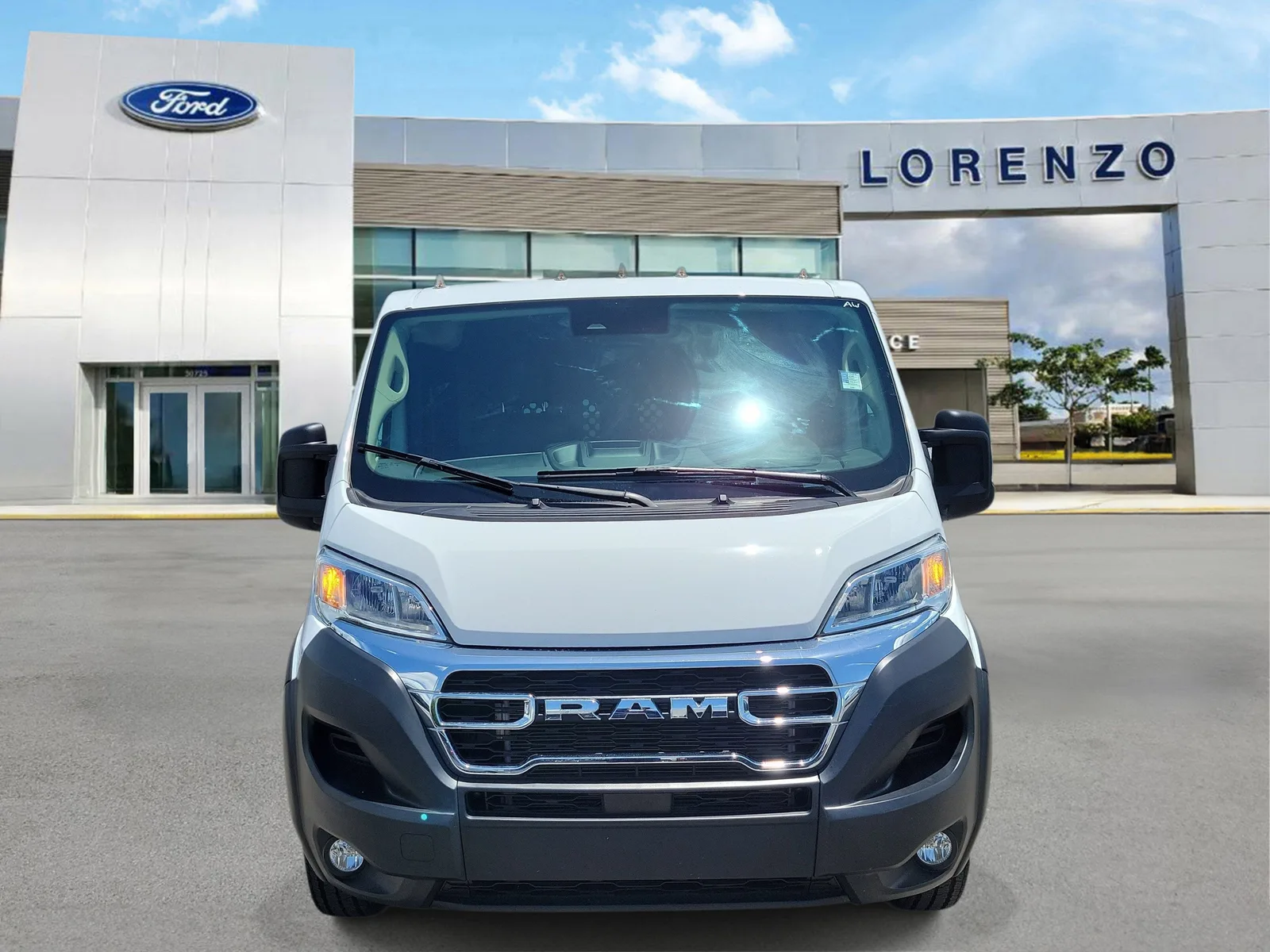 2025 RAM ProMaster Cargo Van Tradesman photo 2