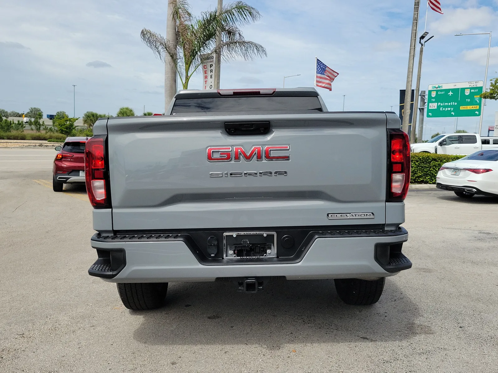 2024 GMC Sierra 1500 Elevation photo 6