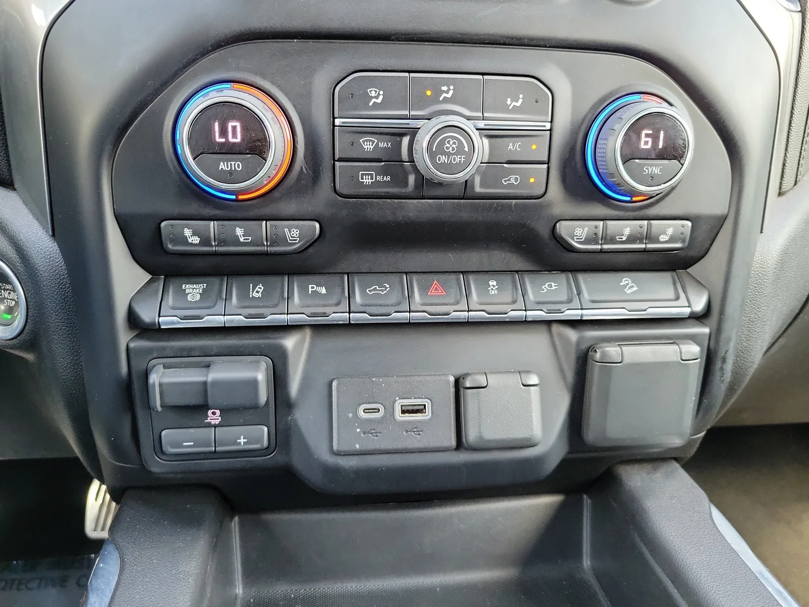 2022 Chevrolet Silverado 2500HD LTZ 4WD Diesel photo 33