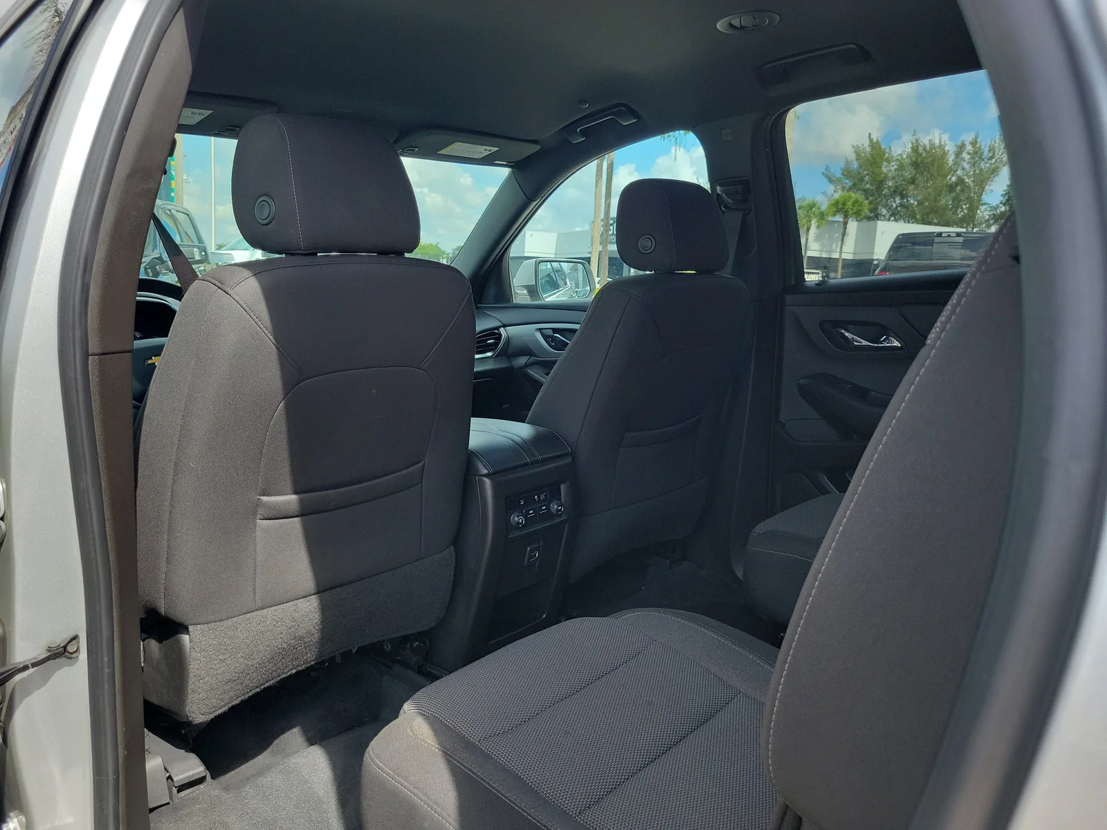2022 Chevrolet Traverse LT Cloth photo 13