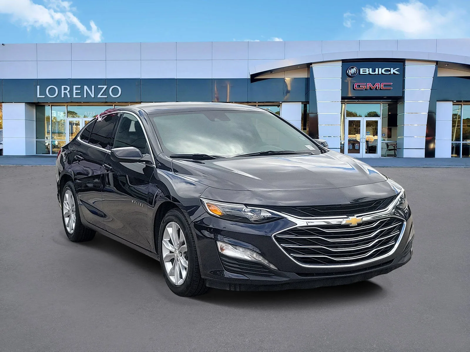 2023 Chevrolet Malibu LT photo 3