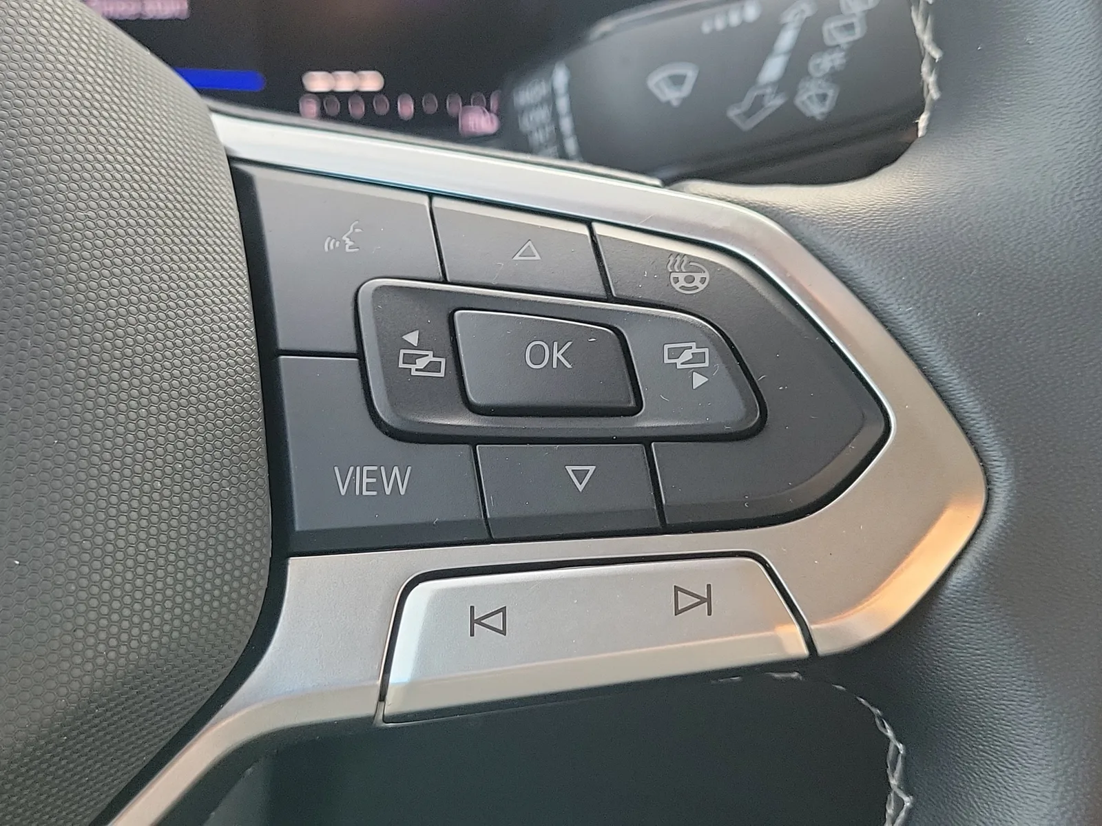 2025 Volkswagen Taos S photo 22