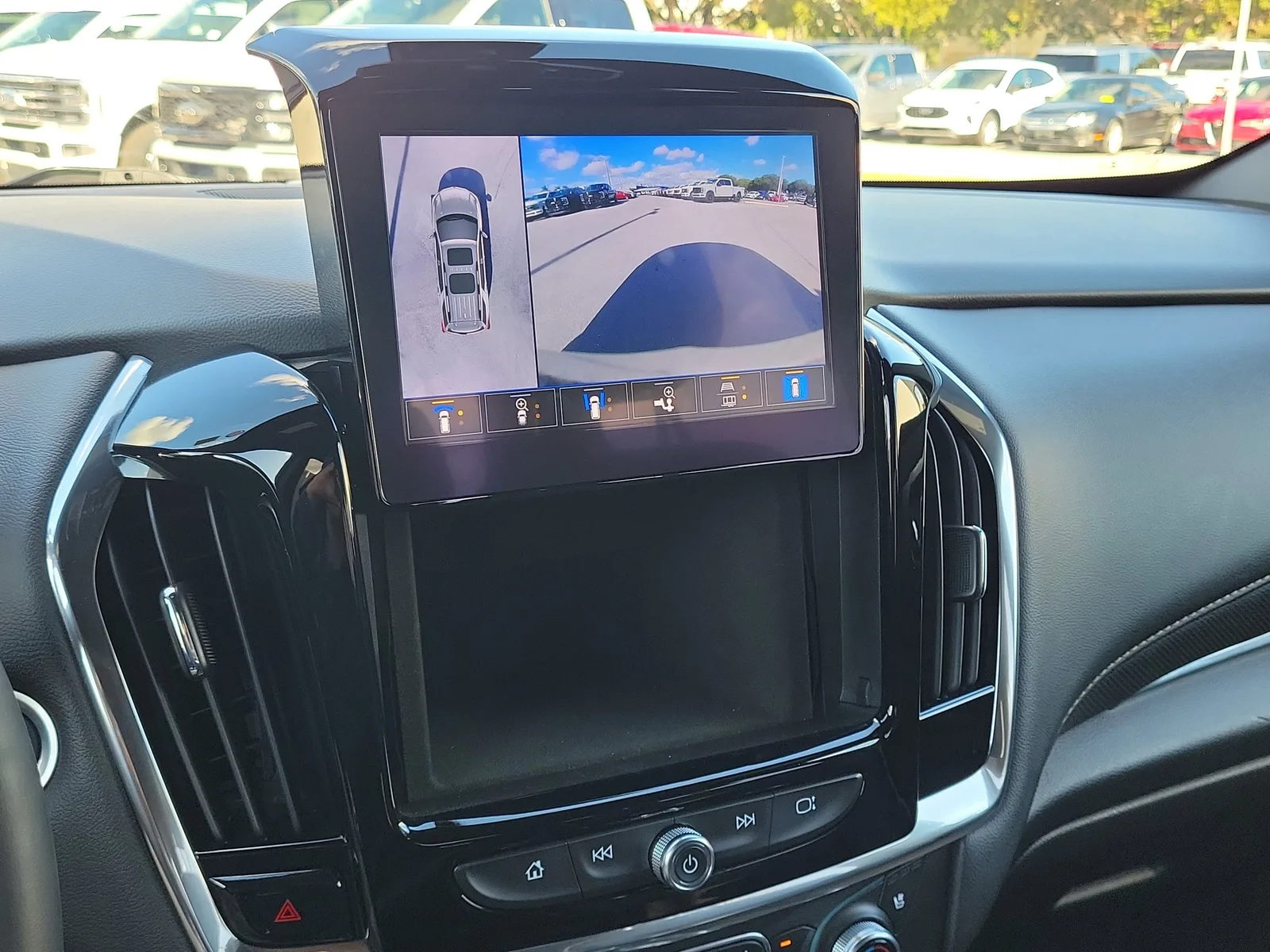 2023 Chevrolet Traverse Premier photo 20