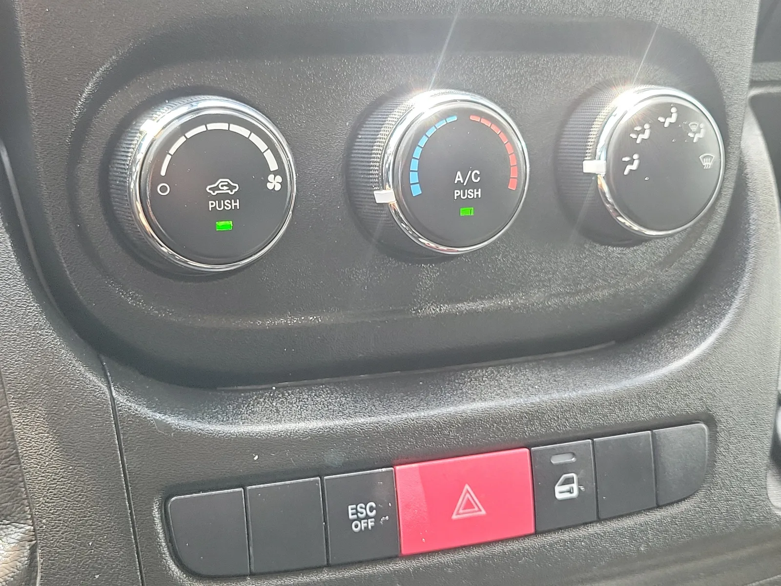 2020 RAM ProMaster Cargo Van Low Roof photo 23