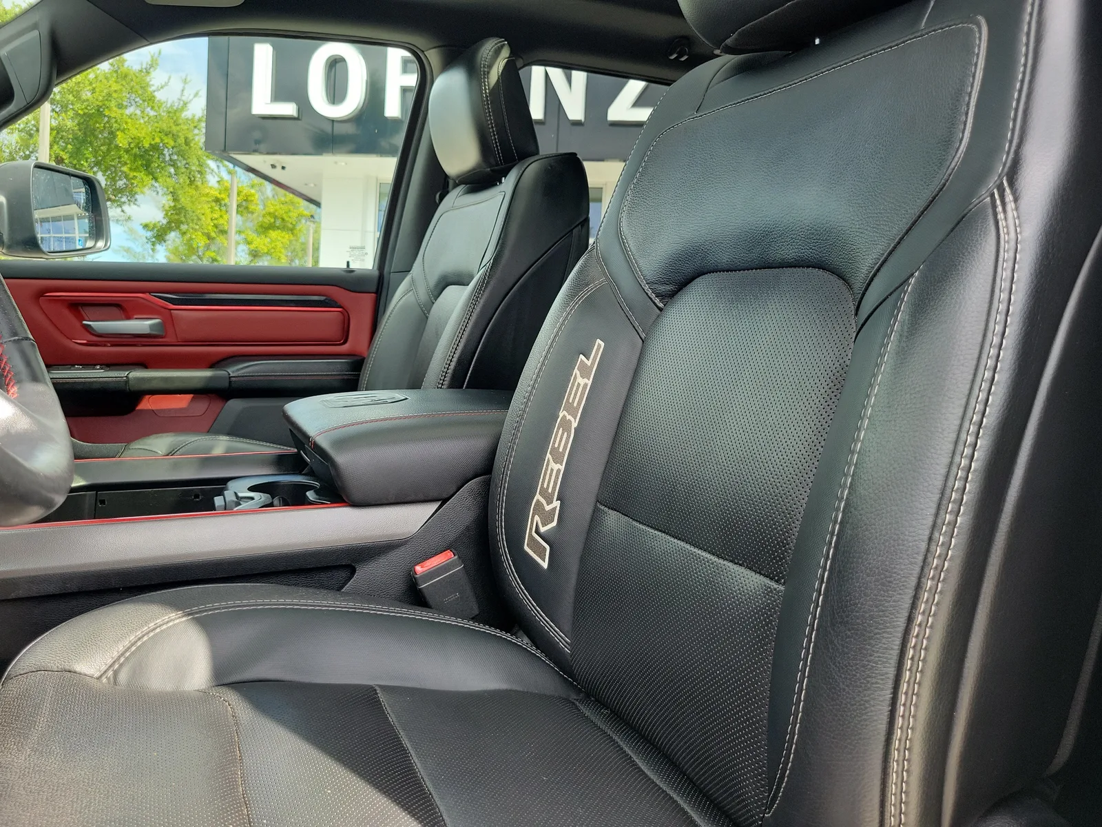 2019 RAM 1500 Rebel photo 15