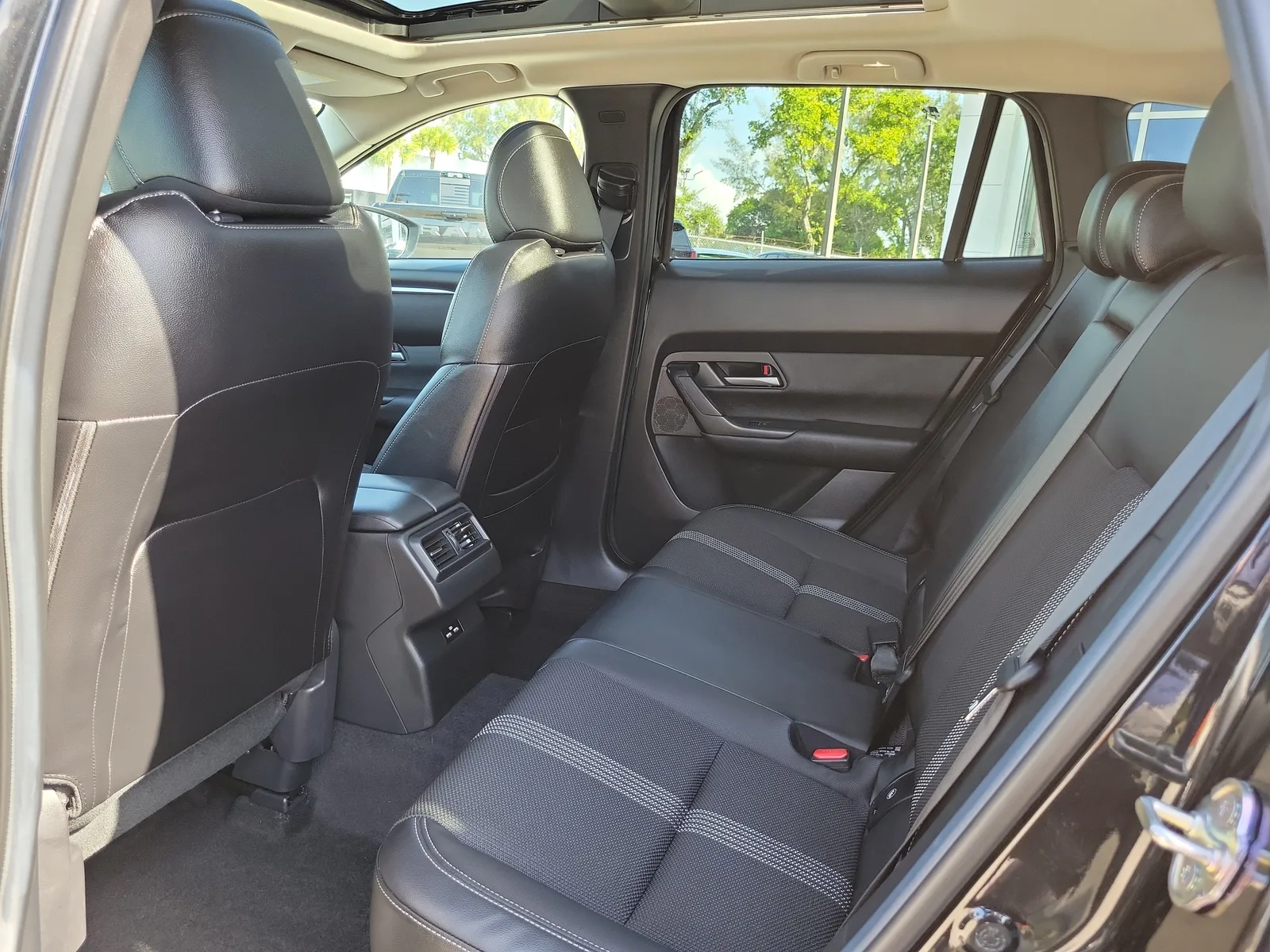 2024 Mazda CX-50 2.5 S Premium Package photo 14