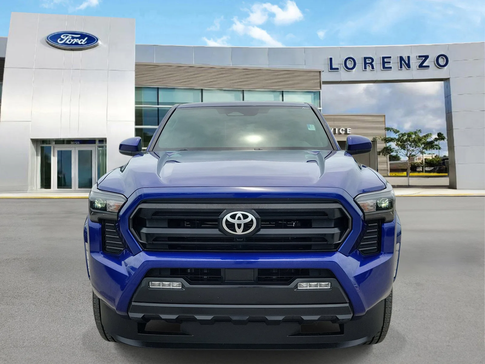 2024 Toyota Tacoma 2WD SR5 photo 2