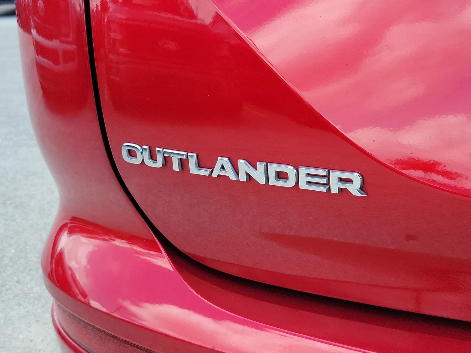 2024 Mitsubishi Outlander SE photo 30