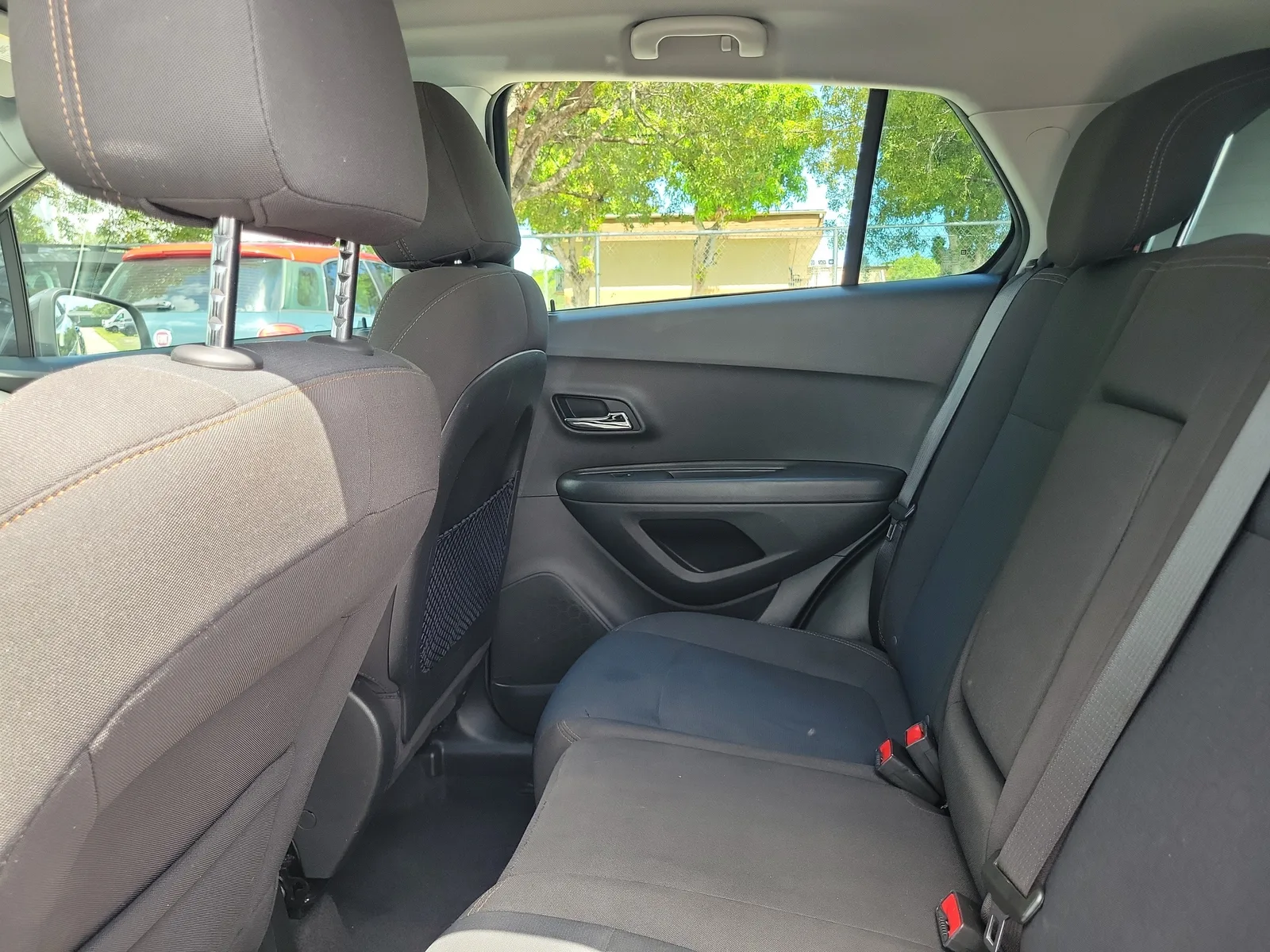 2020 Chevrolet Trax LS photo 17