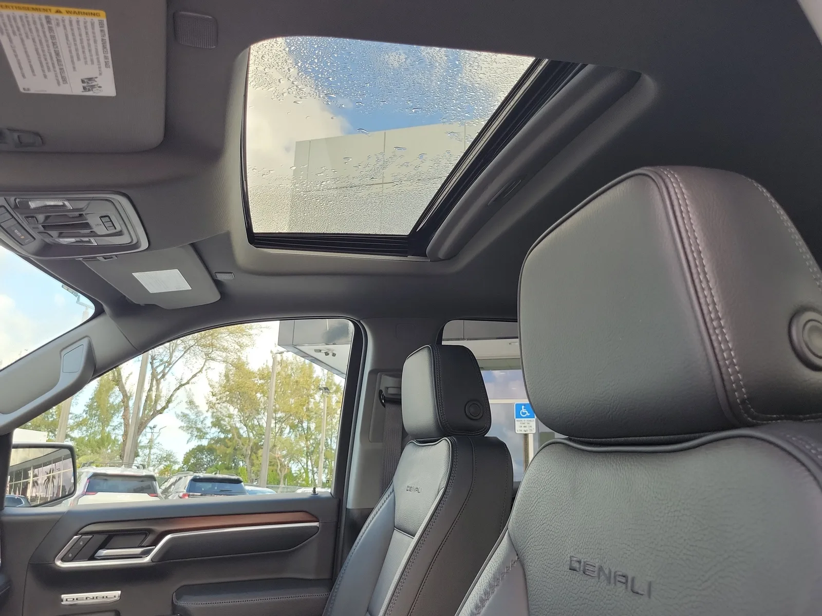 2026 GMC Sierra 1500 Denali photo 11