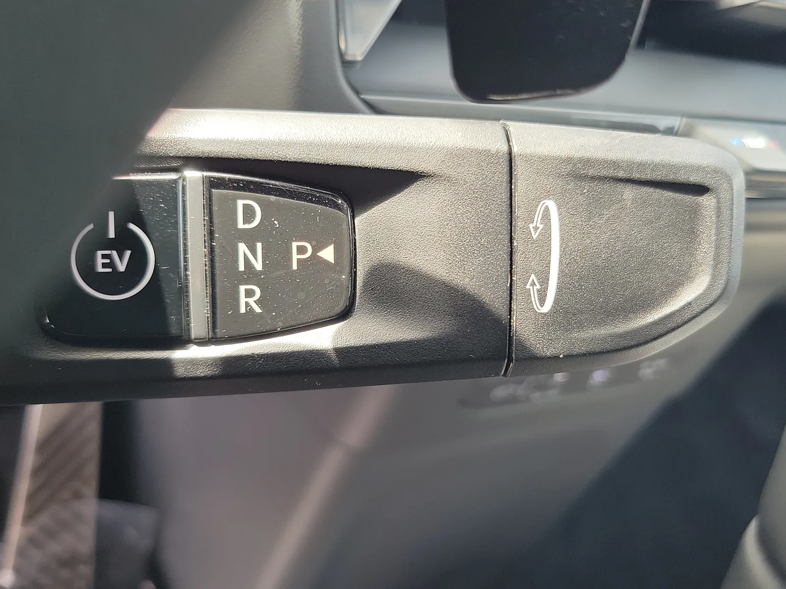 2024 Kia EV9 GT-Line photo 25