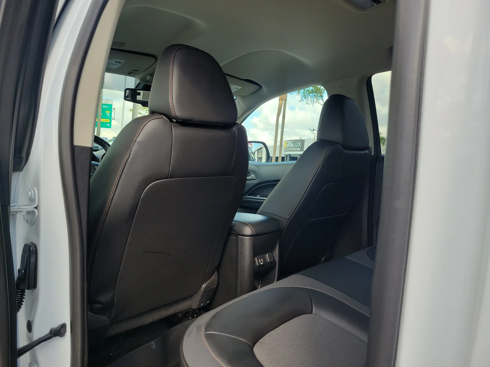 2022 GMC Canyon AT4 - Cloth photo 14