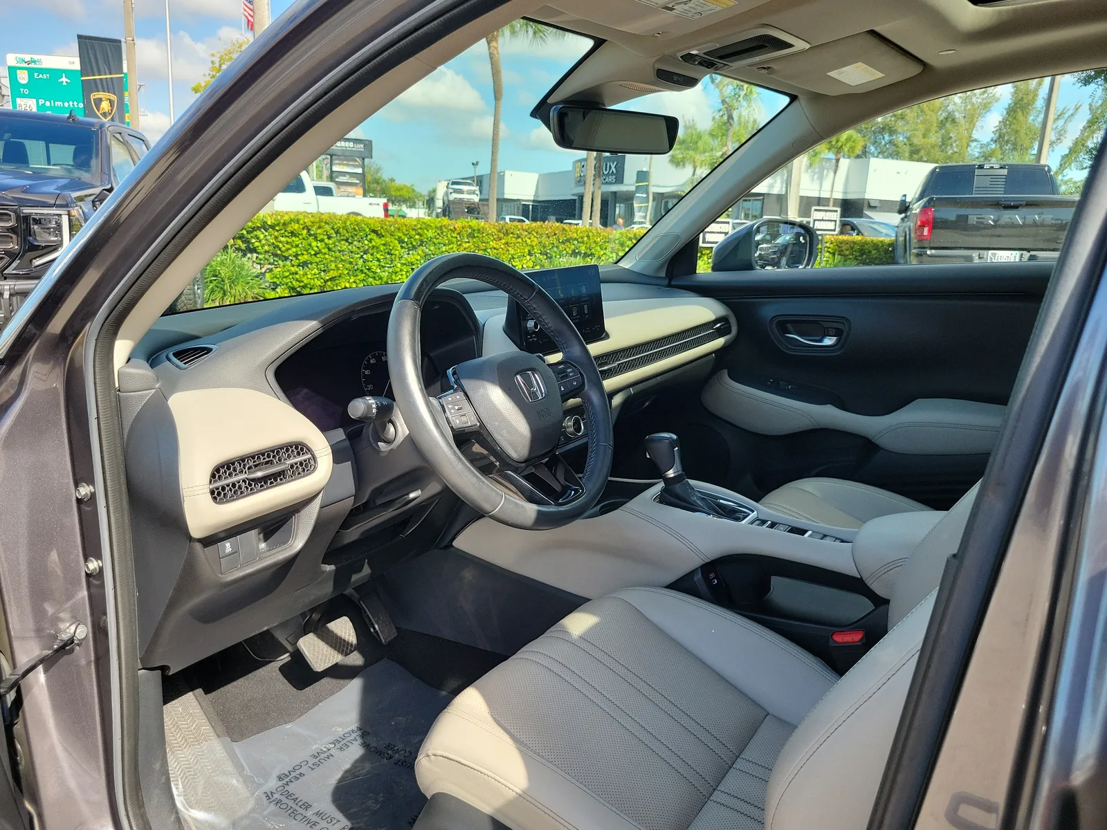 2024 Honda HR-V EX-L photo 9