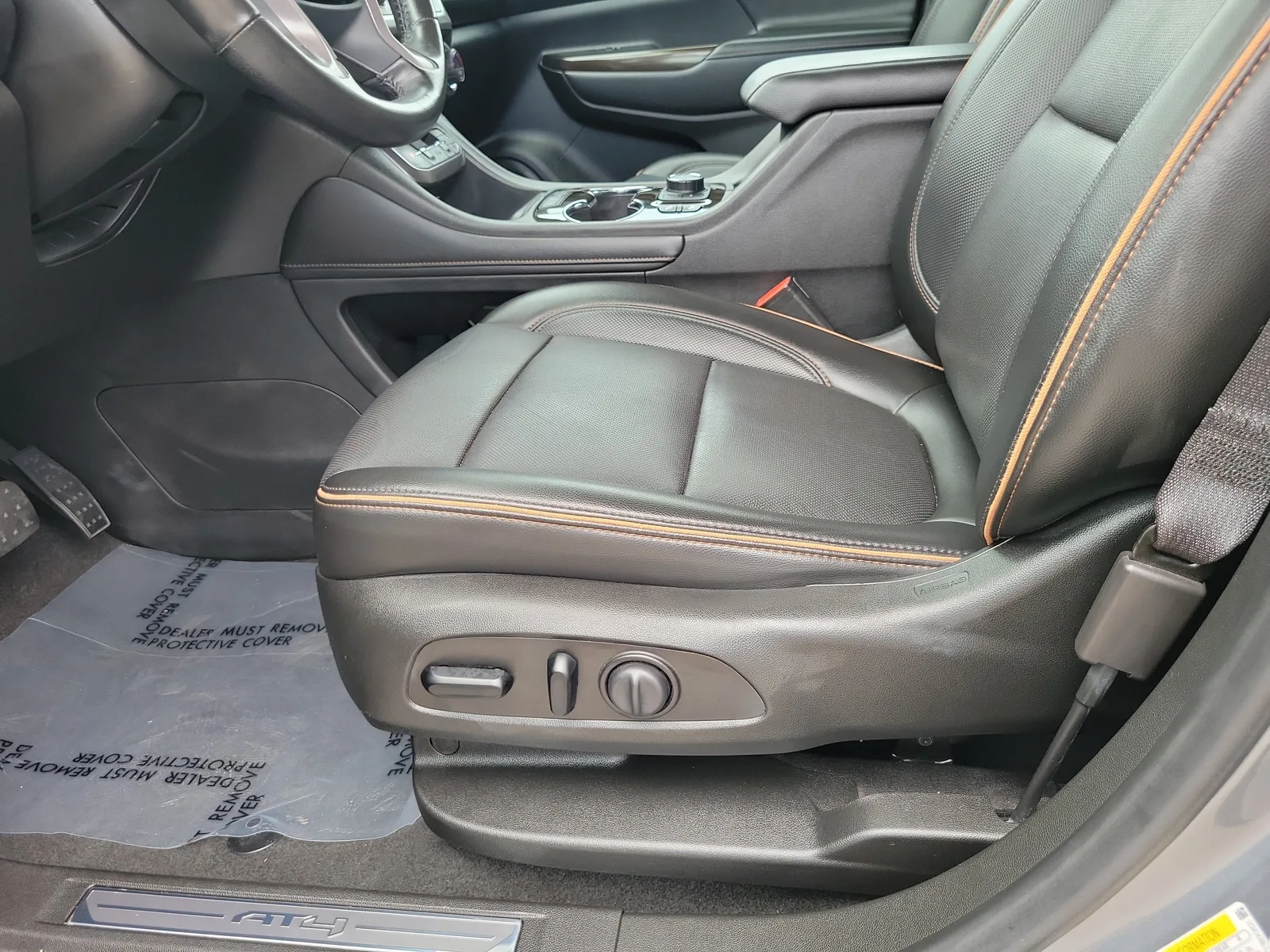 2021 GMC Acadia AT4 photo 13