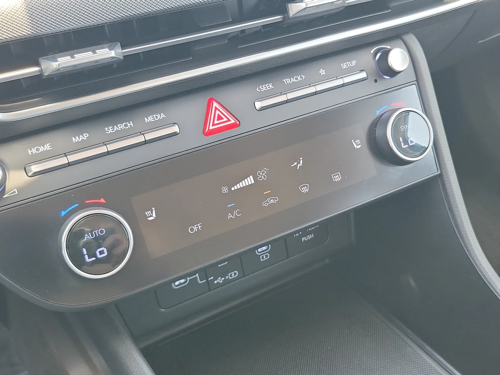 2025 Hyundai Sonata SEL photo 22