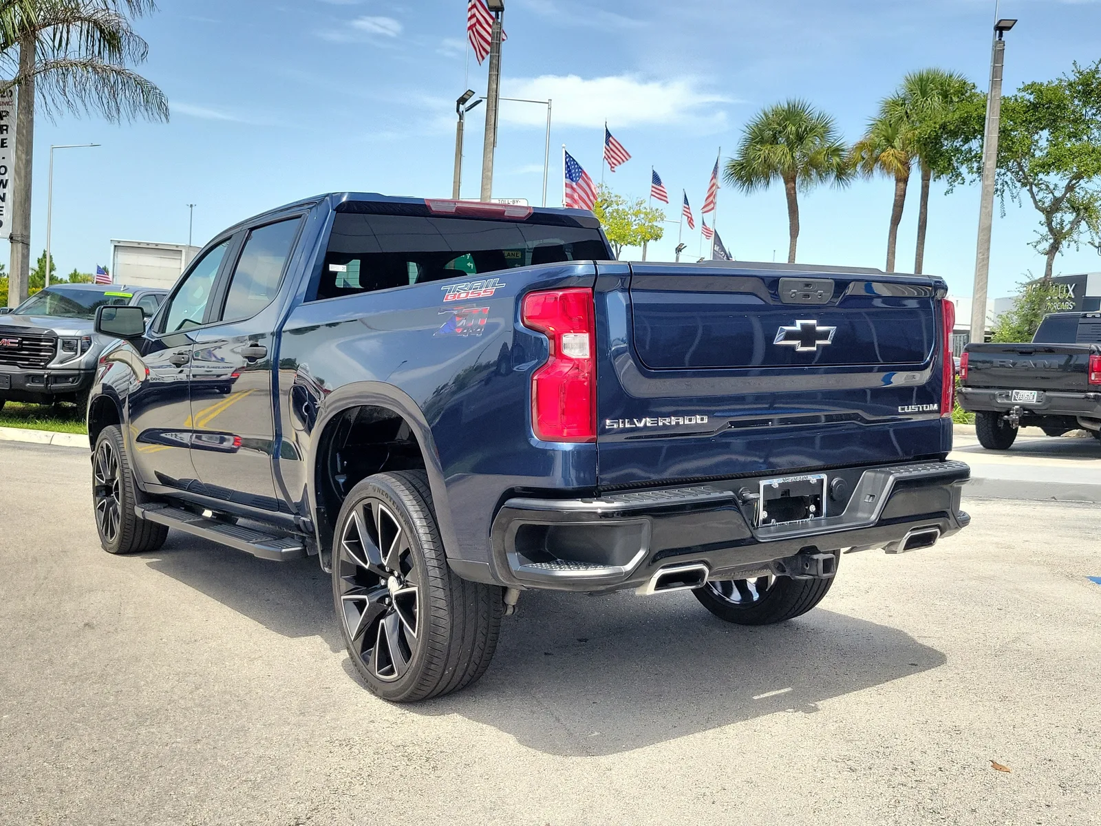 2021 Chevrolet Silverado 1500 Custom Trail Boss photo 7