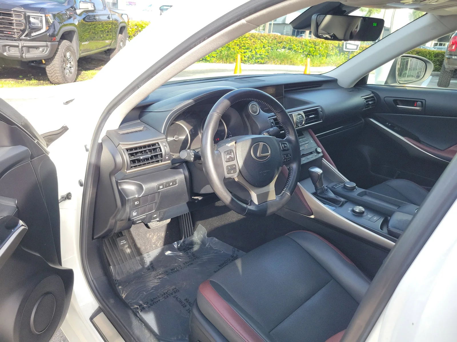 2020 Lexus IS IS 300 photo 15