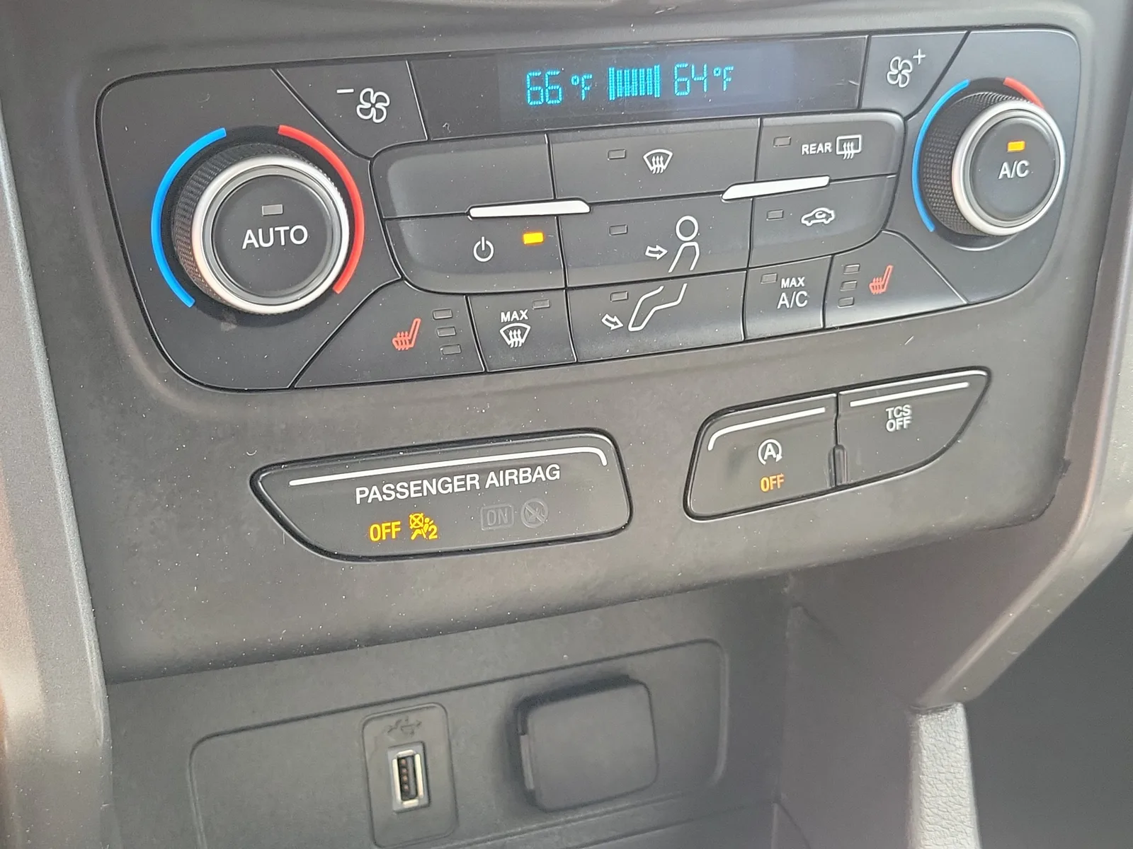 2019 Ford Escape SE photo 29