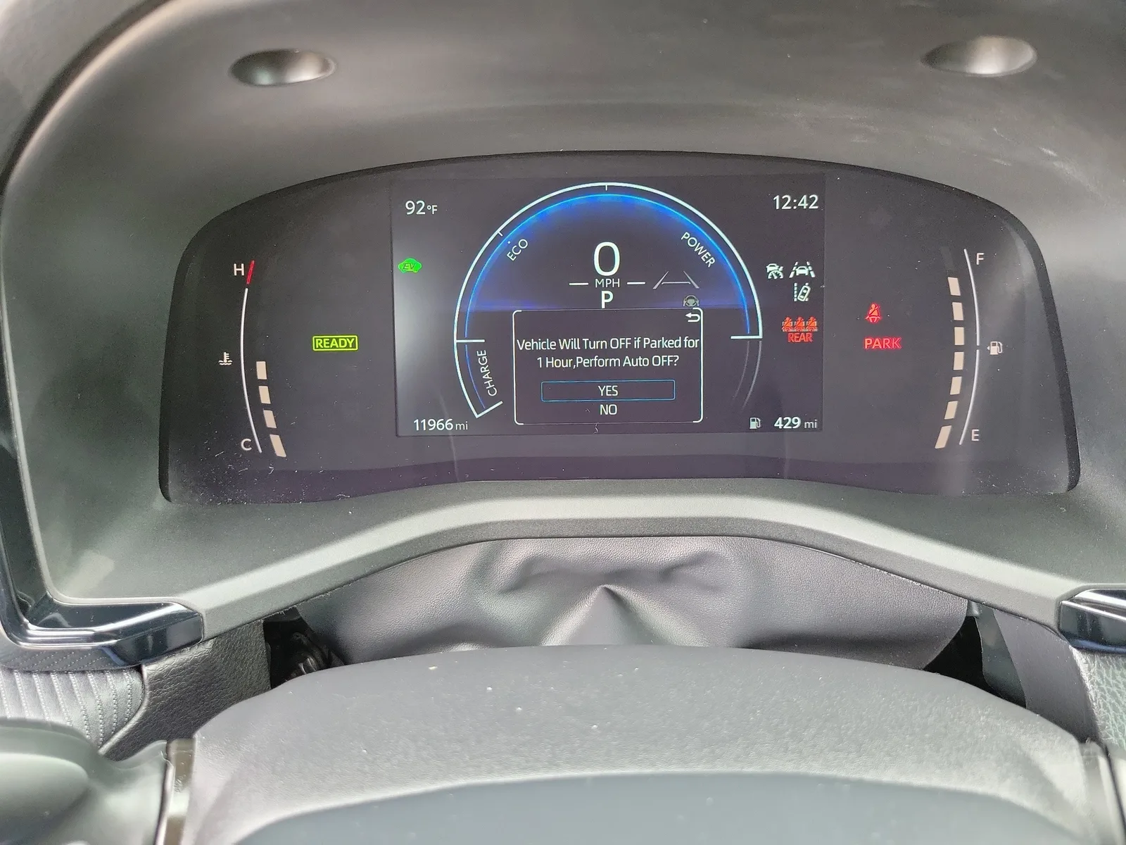2025 Toyota Camry SE photo 25