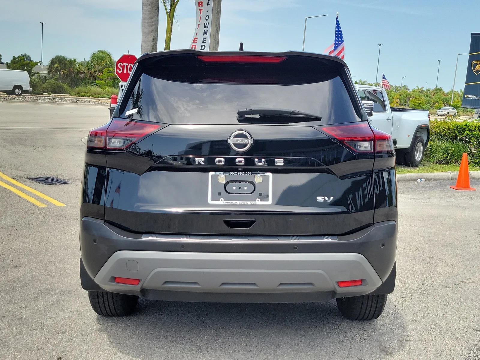2022 Nissan Rogue SV photo 6