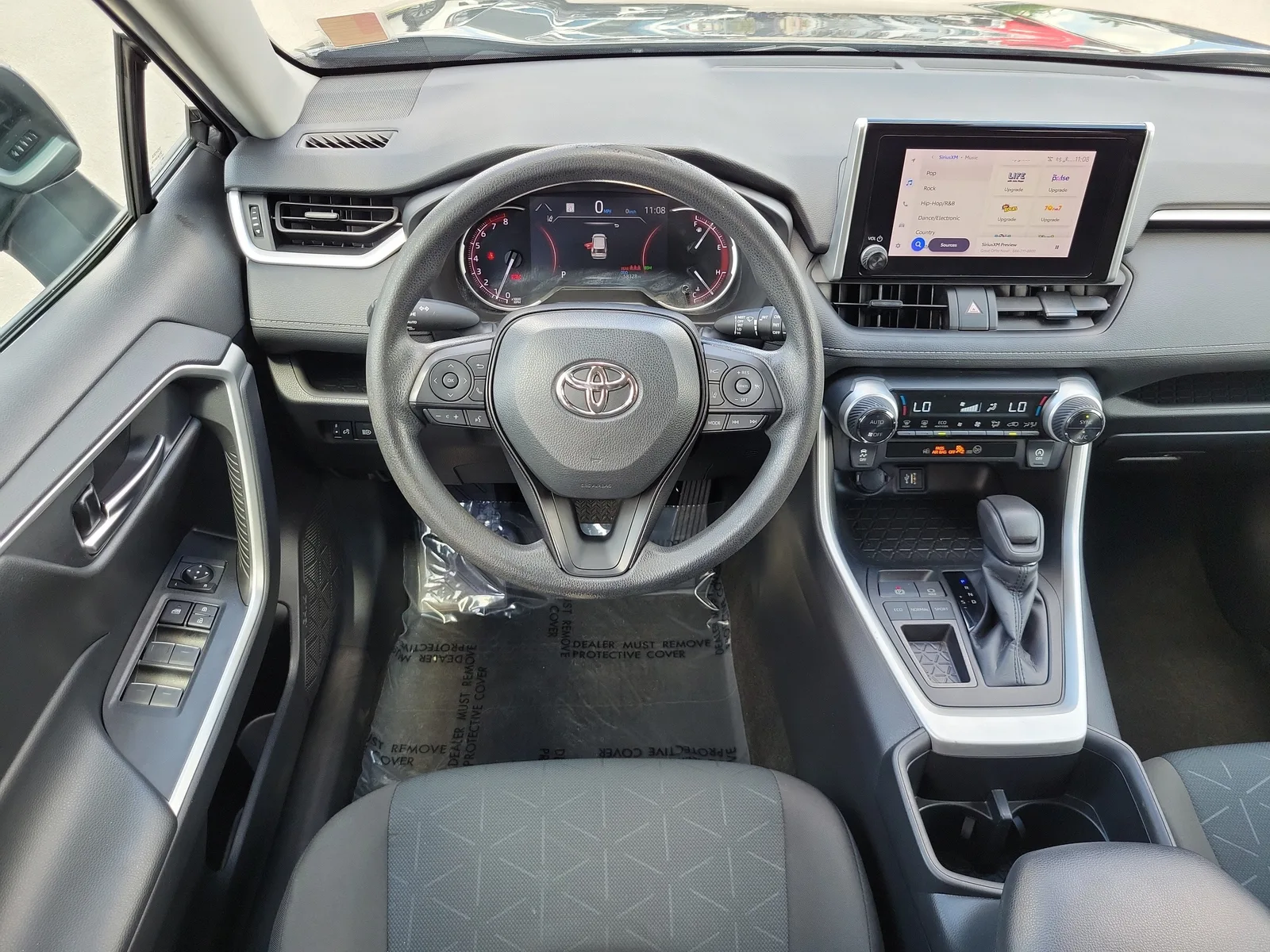 2023 Toyota RAV4 XLE photo 16