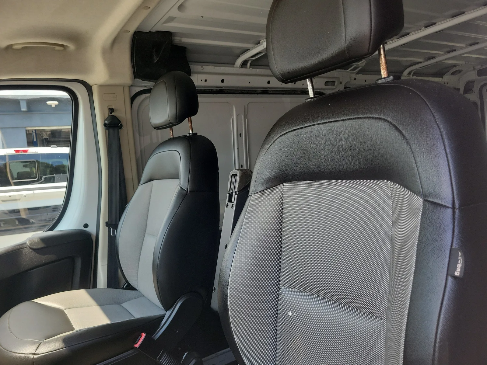 2020 RAM ProMaster Cargo Van Low Roof photo 15