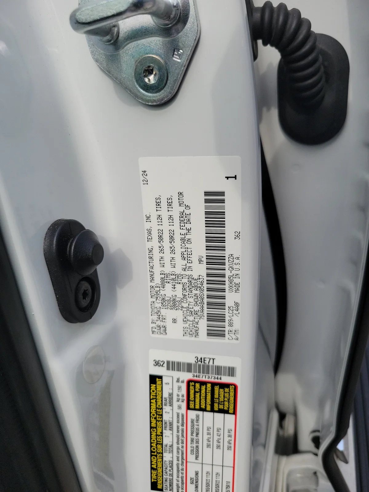 2025 Toyota Sequoia SR5 photo 31