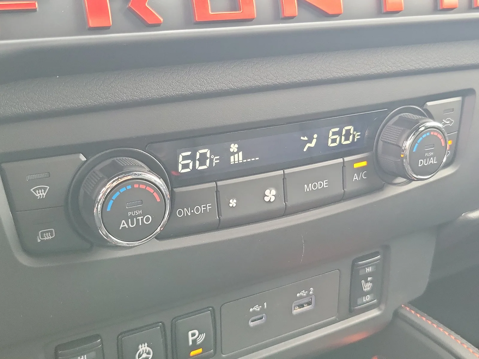 2025 Nissan Frontier Crew Cab PRO-X® photo 23