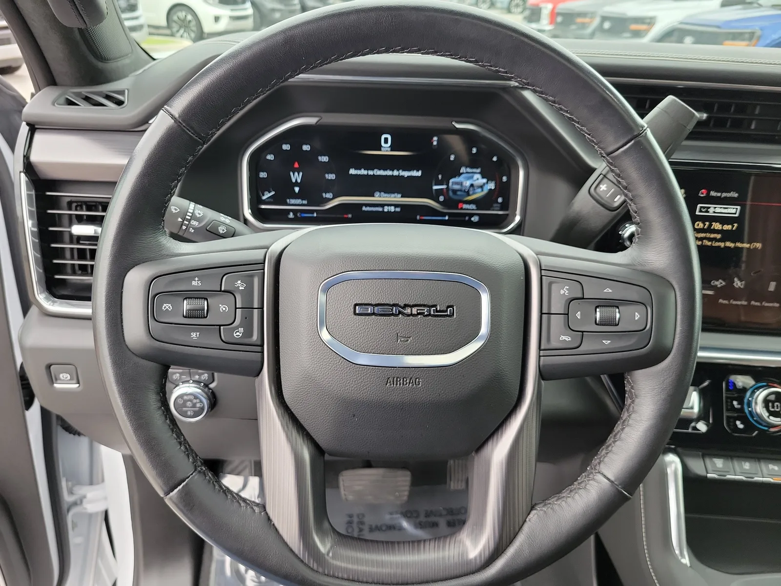 2025 GMC Sierra 2500HD Denali Ultimate 4WD Diesel photo 21