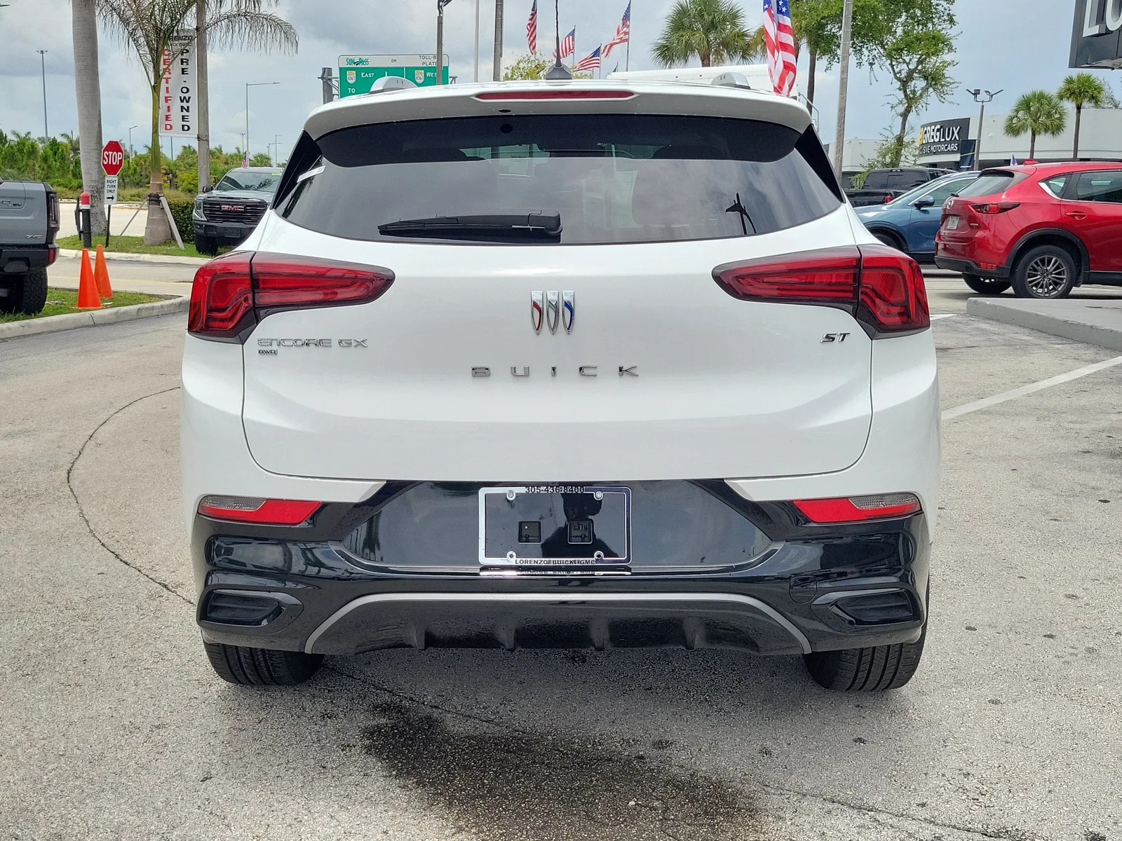 2024 Buick Encore GX Sport Touring photo 6
