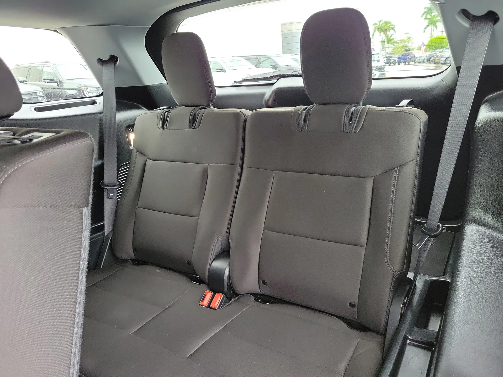 2024 Ford Explorer XLT photo 14