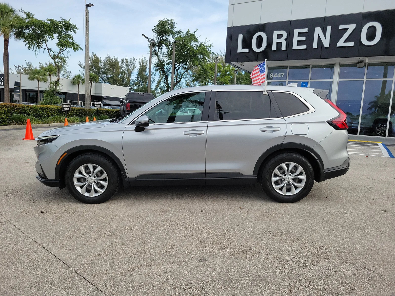 2025 Honda CR-V LX photo 8