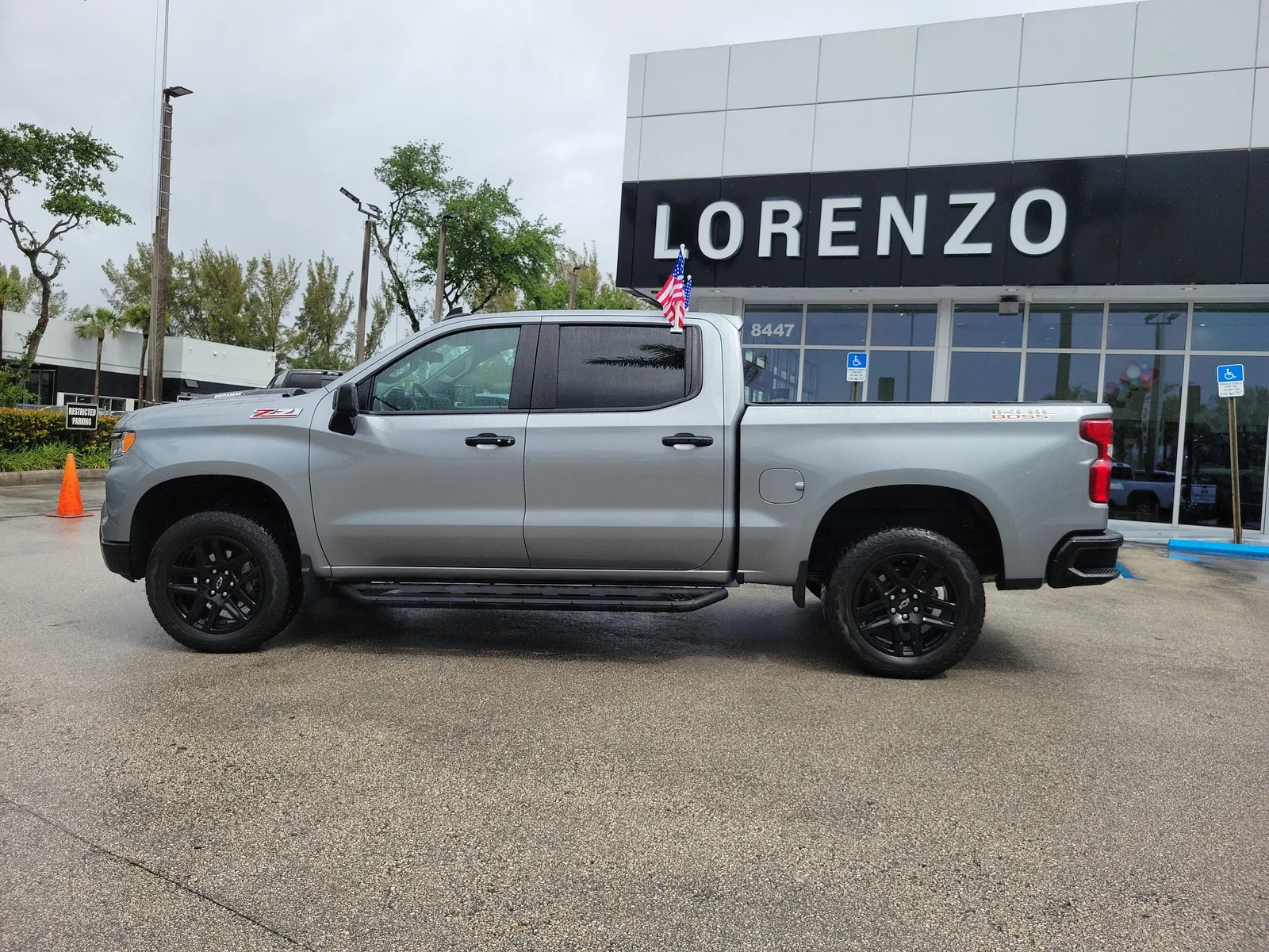 2025 Chevrolet Silverado 1500 LT Trail Boss photo 8