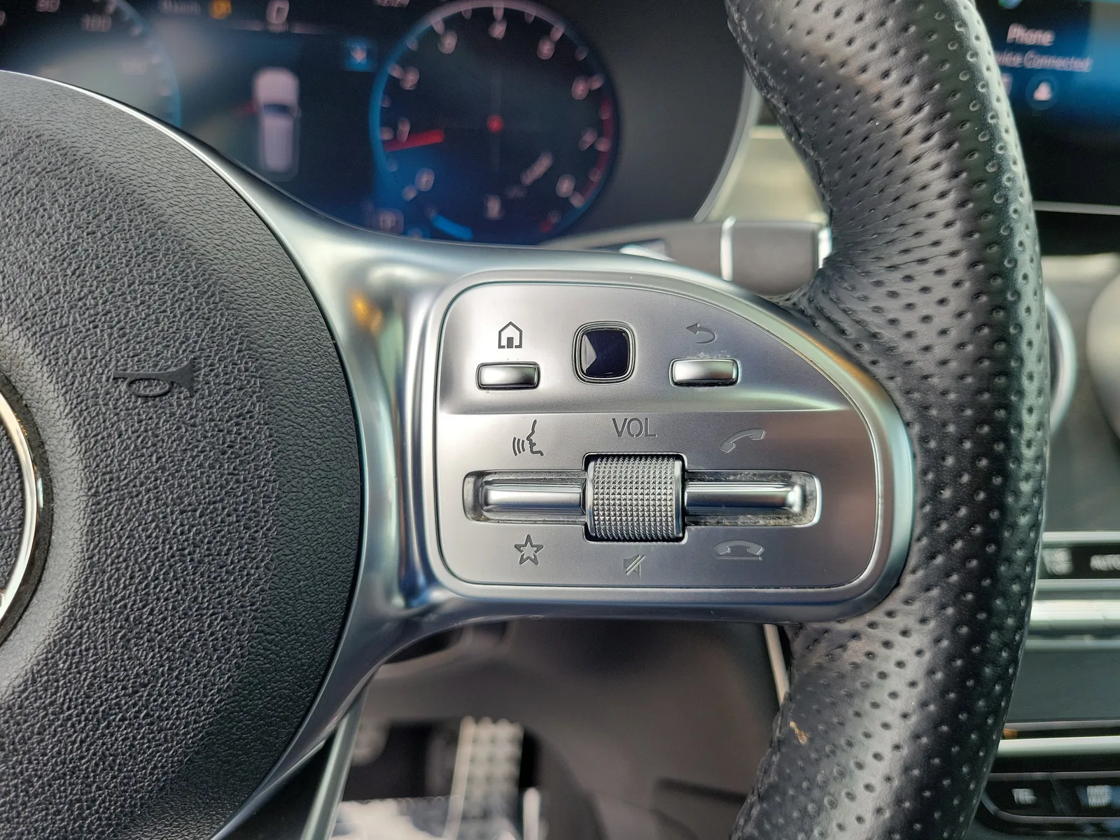 2021 Mercedes-Benz GLC GLC 300 photo 27