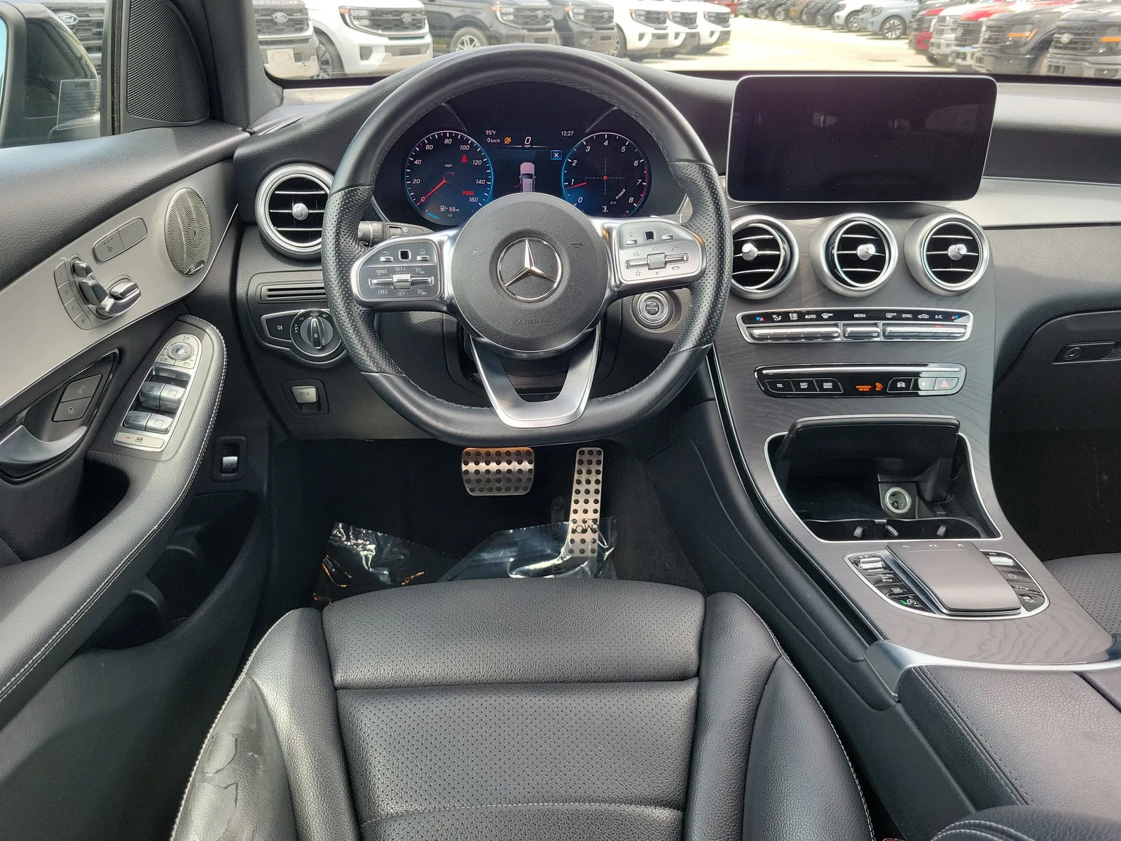 2021 Mercedes-Benz GLC GLC 300 photo 16