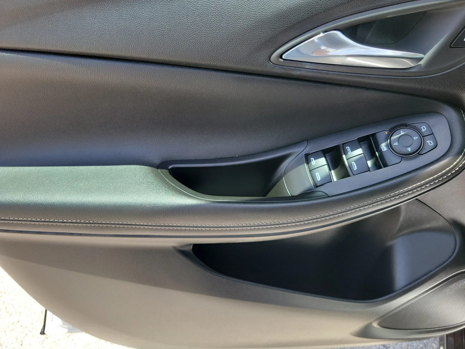 2024 Buick Encore GX Sport Touring photo 26