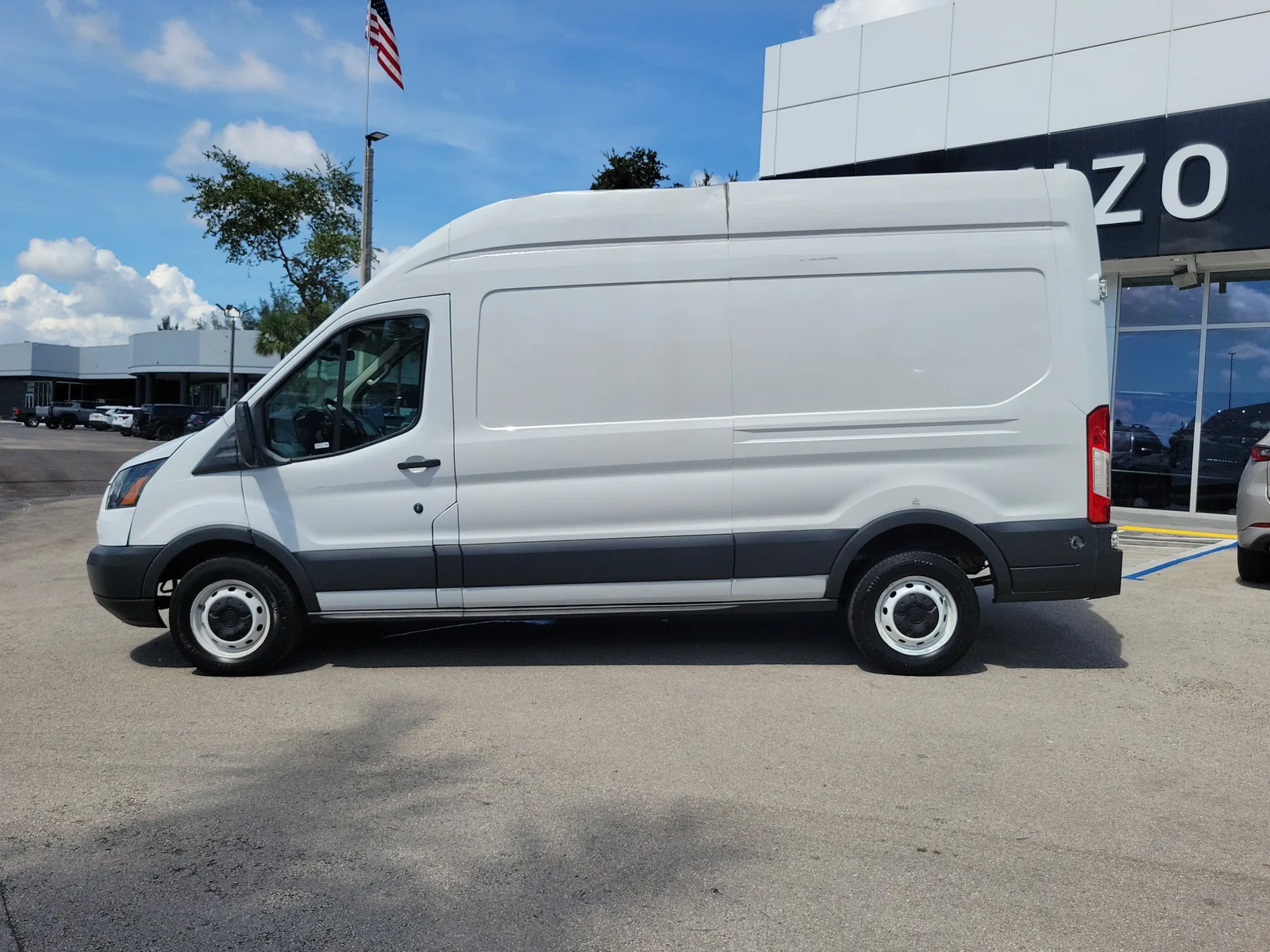 2018 Ford Transit Van T250 photo 8