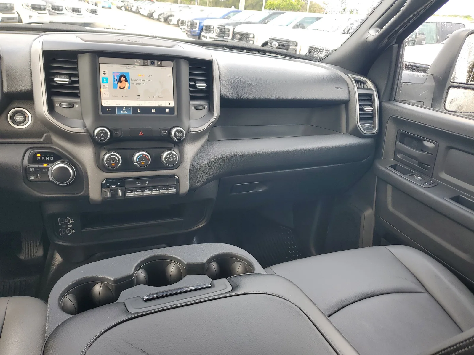 2024 RAM 3500 Tradesman 4WD photo 16