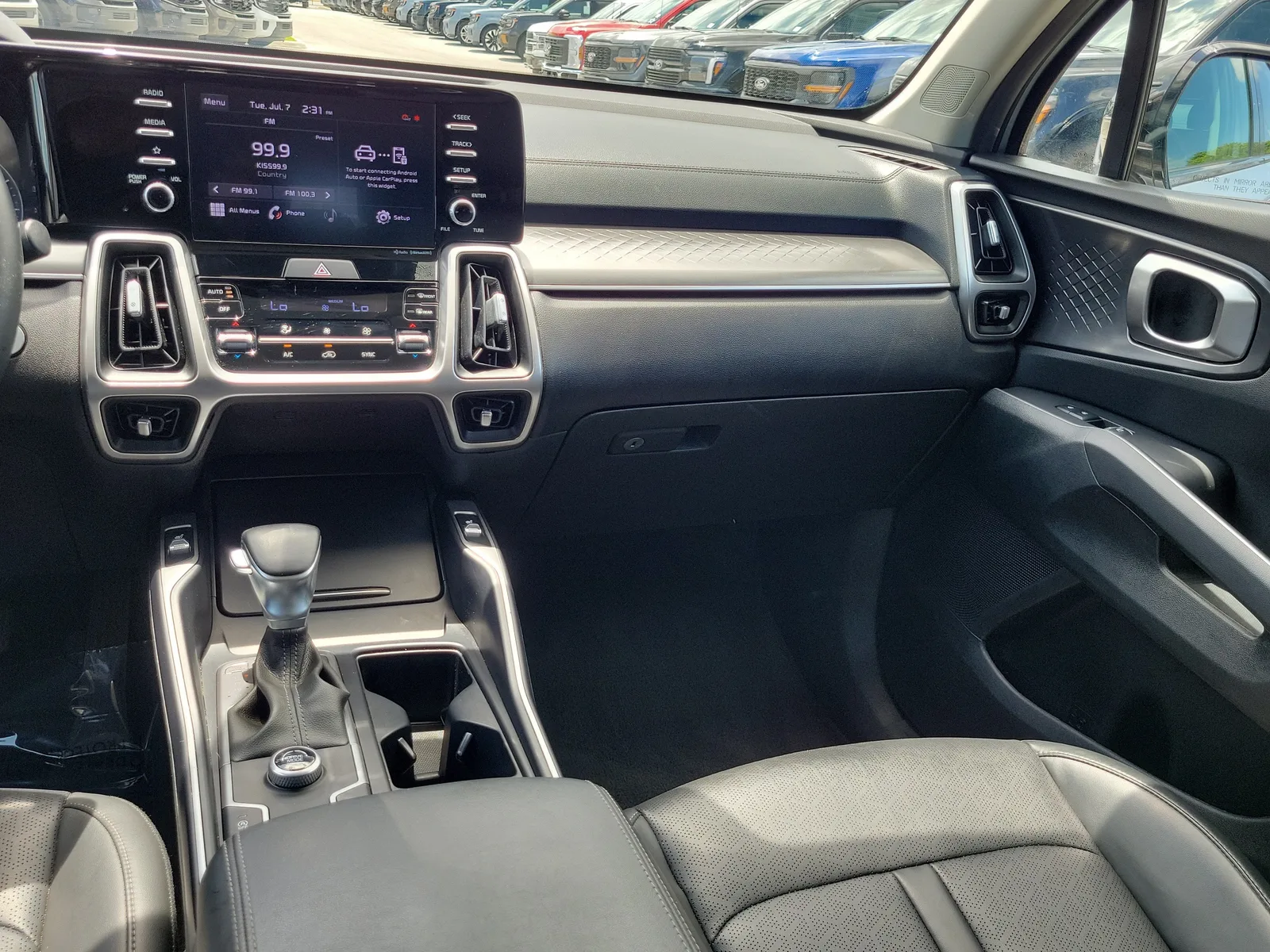 2021 Kia Sorento S photo 16