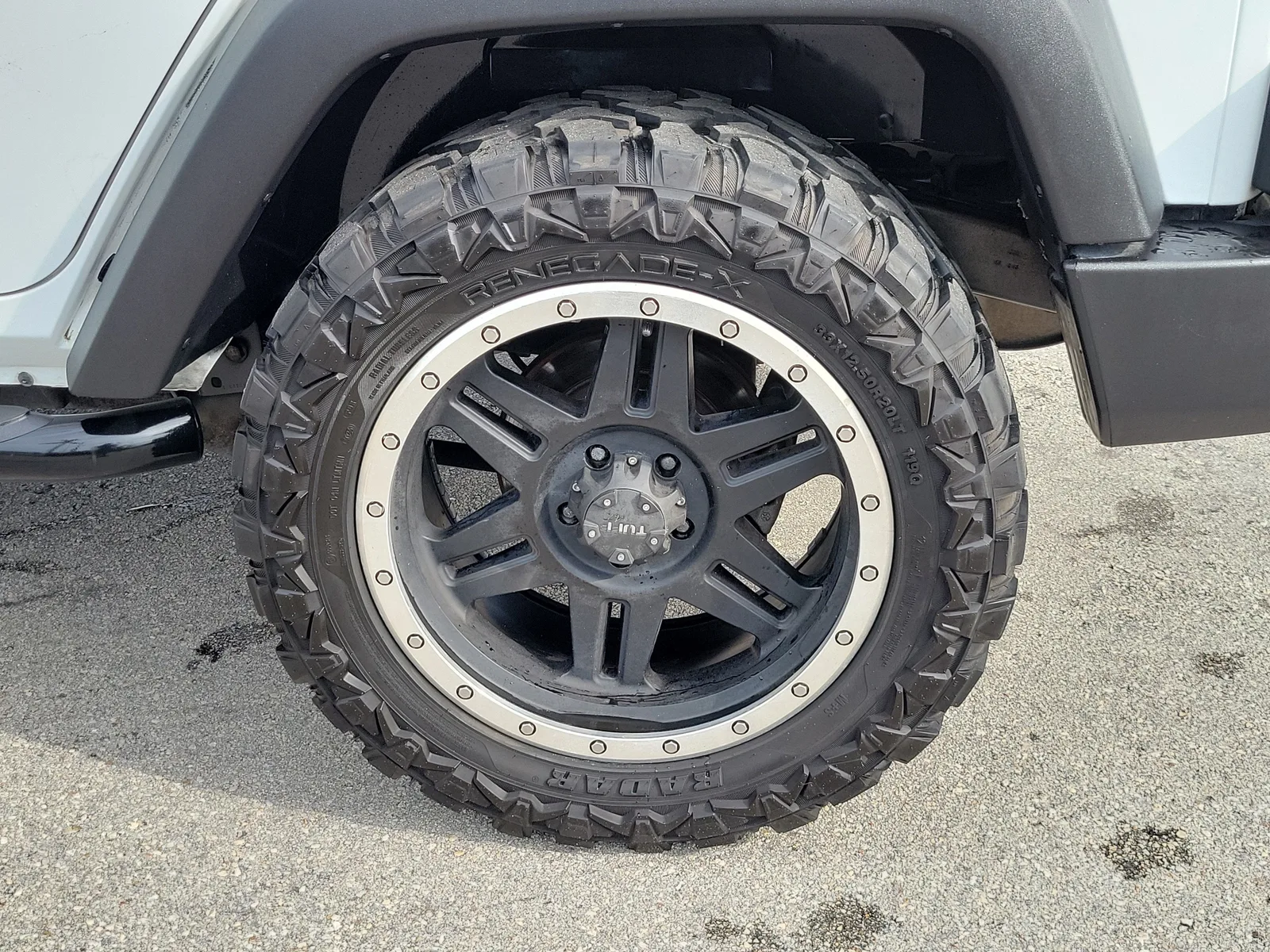 2016 Jeep Wrangler Unlimited Sport 4WD photo 26