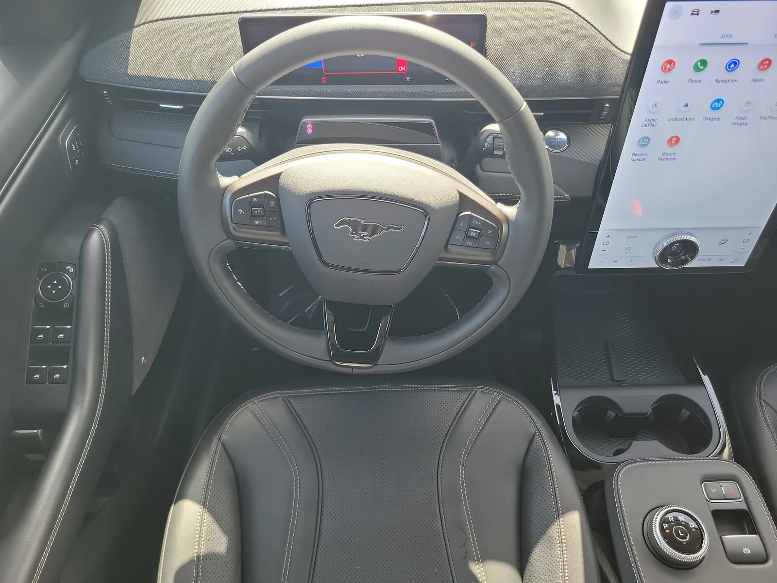 2024 Ford Mustang Mach-E Premium photo 16