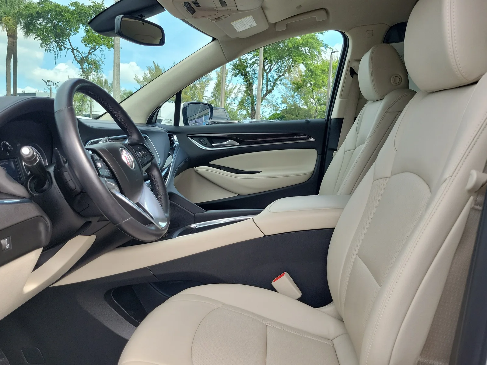 2024 Buick Enclave Essence photo 11